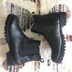 H&M Faux Fur-Lined Matte Black Rain Boots/Booties